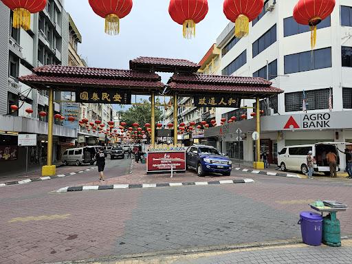 Gaya Street Sunday Market in Kota Kinabalu