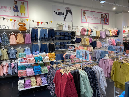 Poney Mitsui Outlet Park KLIA Sepang