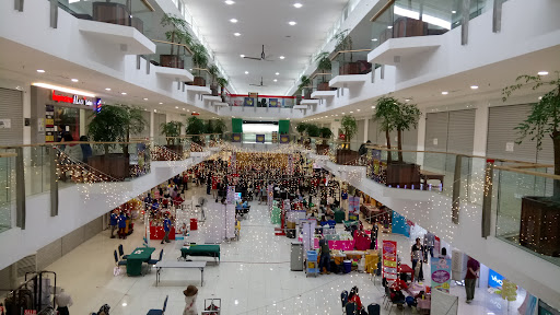 Commerce Square Mall