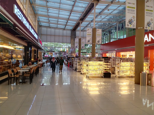 Dataran Pahlawan Melaka Megamall Dataran Pahlawan Melaka Megamall