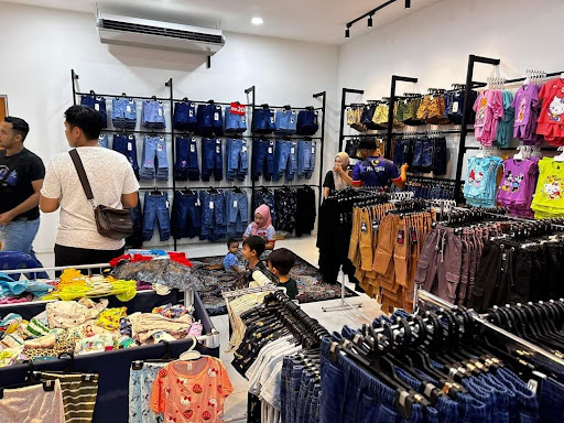 Little Boo Serai Wangi mall Little Boo Serai Wangi mall