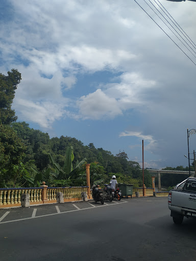 Chung Wah Lipisไธญ่ฏไป่ดงๅบ Chung Wah Lipisไธญ่ฏไป่ดงๅบ