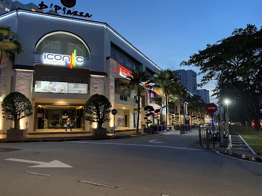 D'Piazza Mall D'Piazza Mall