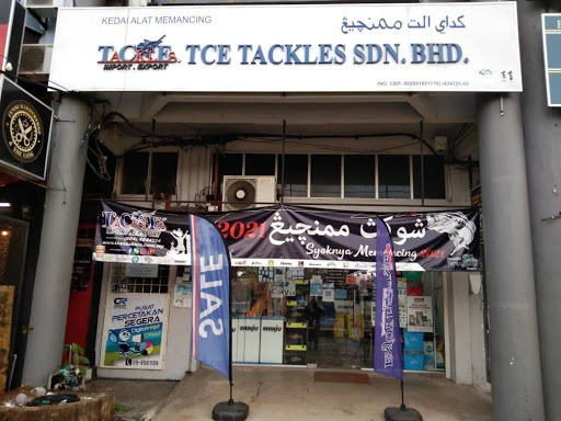 TCE Tackles Kemaman TCE Tackles Kemaman