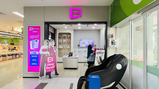 Yes Store Jertih Giant Superstore
