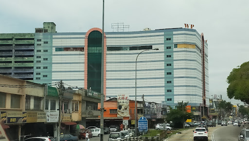 Winnie Plaza