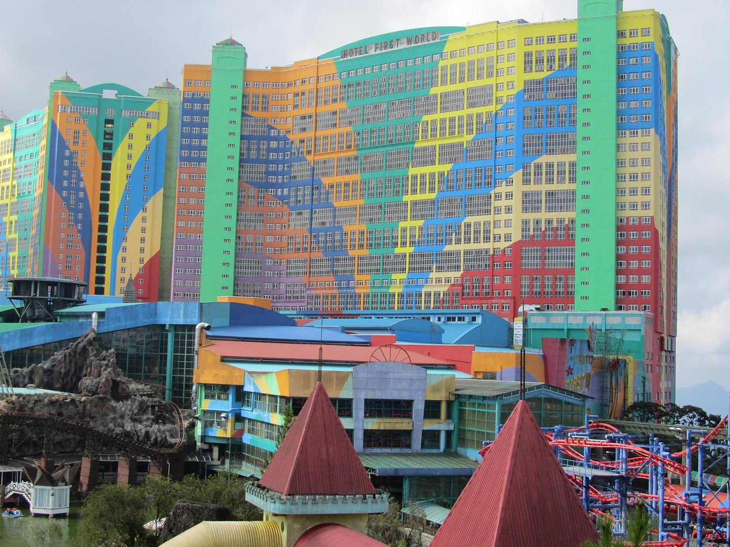 first world plaza