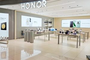 HONOR Experience Store@Kulim Central (GIANT)