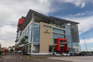 La Promenade Mall