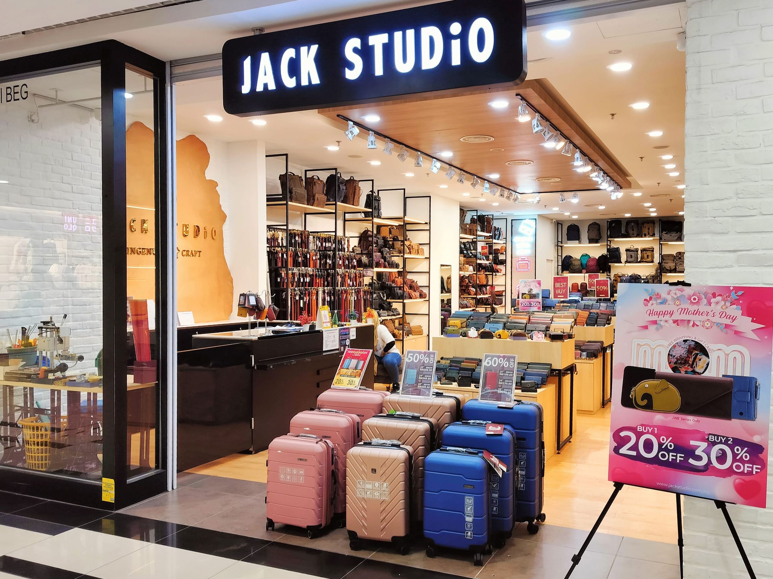 Leather and Luggage Shop - Jack Studio @ Mayang Mall 1 leather and luggage shop jack studio mayang mall scaled