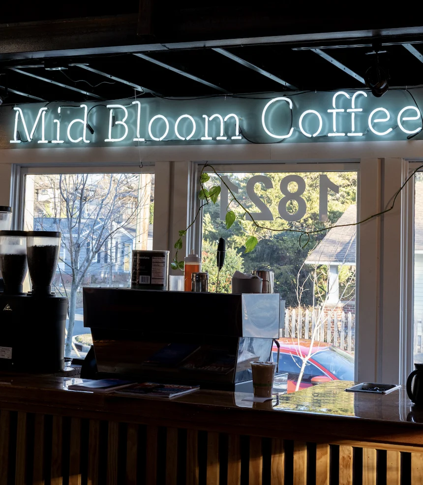 MID'S COFFEE 1 mids coffee