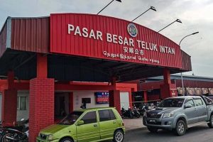 Pusat Jualan Teluk Intan