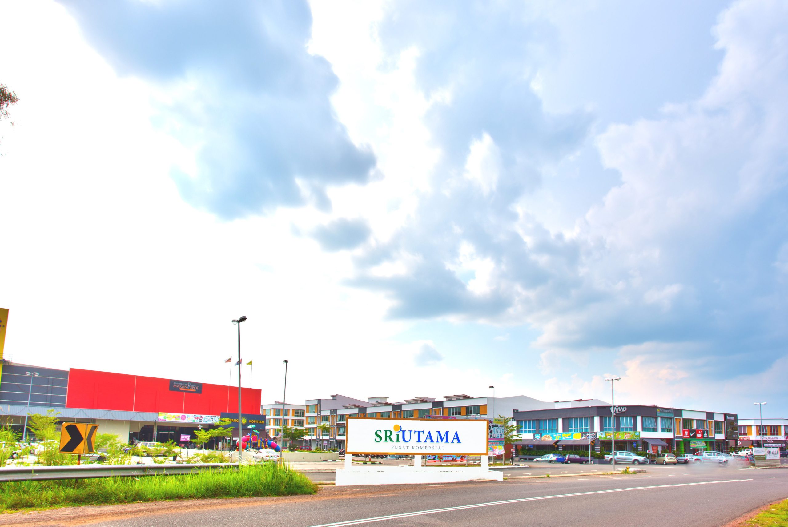 pusat komersial sri utama scaled