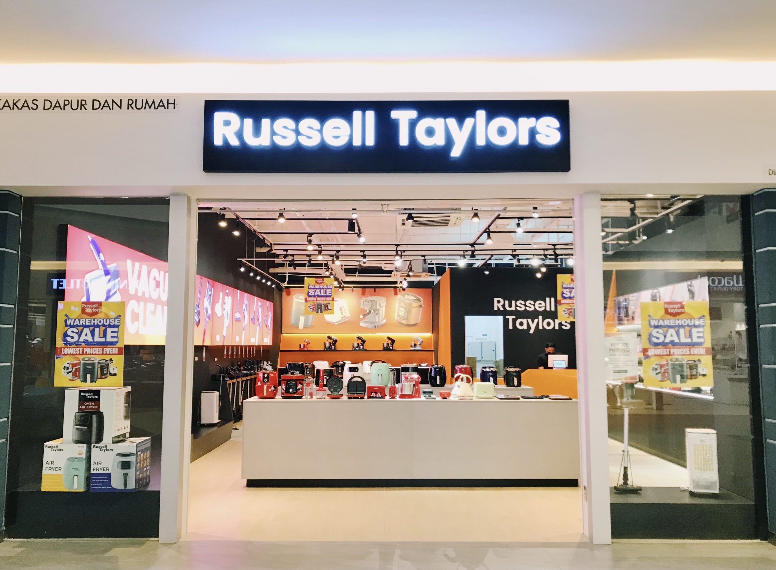 Russell Taylors Mitsui Outlet Park KLIA 1 russell taylors mitsui outlet park klia scaled