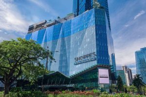 Shoppes at Four Seasons Place