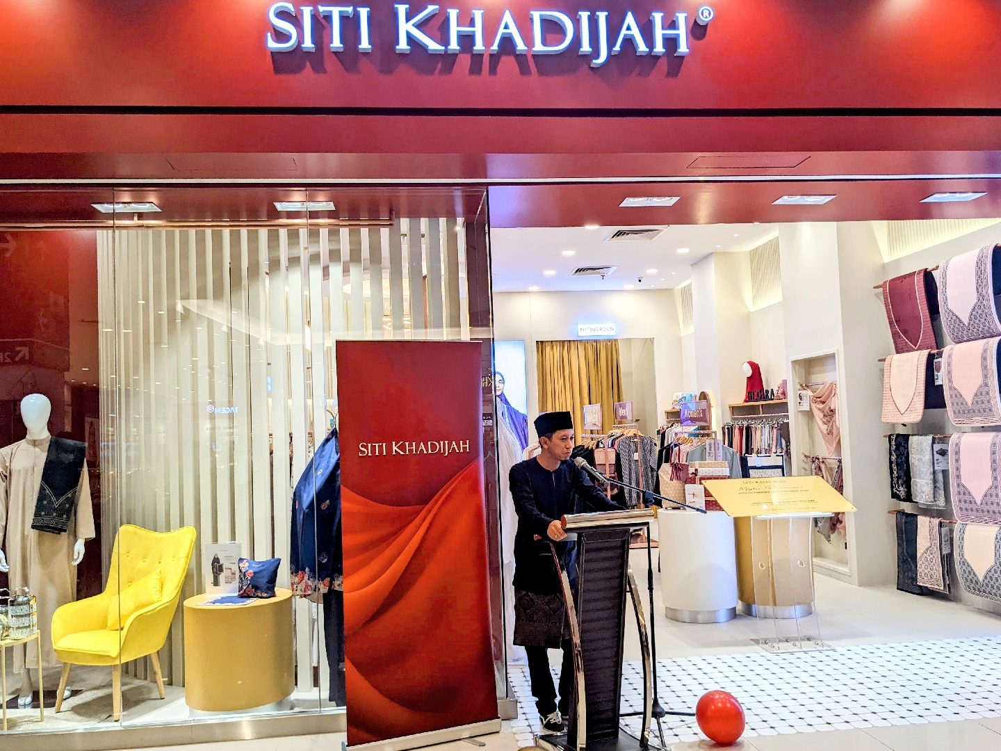 siti khadijah aeon mall kota bharu
