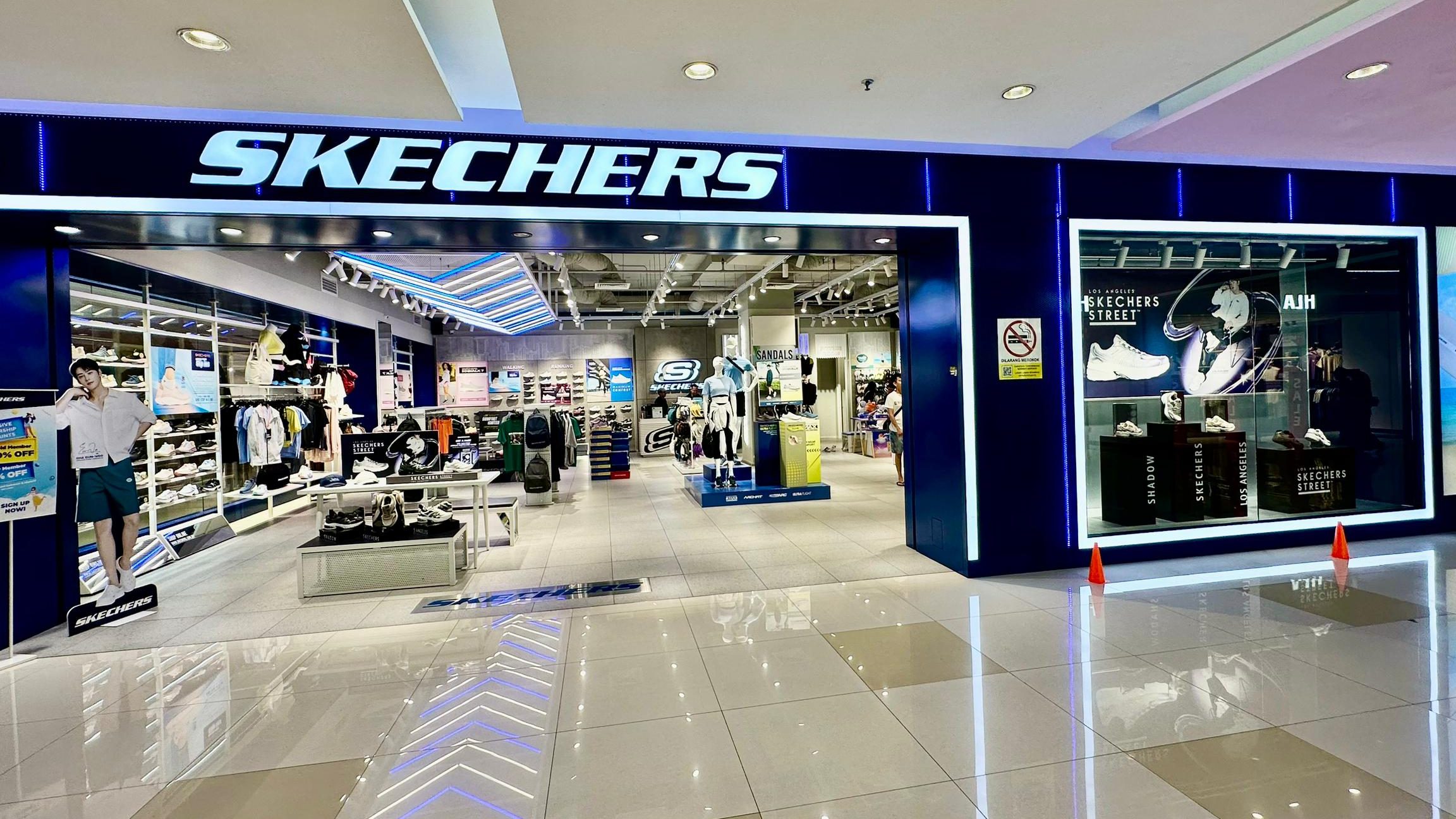 Skechers Palm Mall 1 skechers palm mall