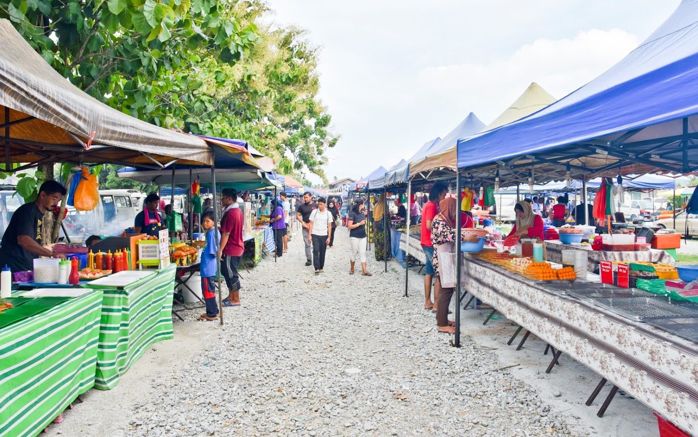 temonyong night market thursday